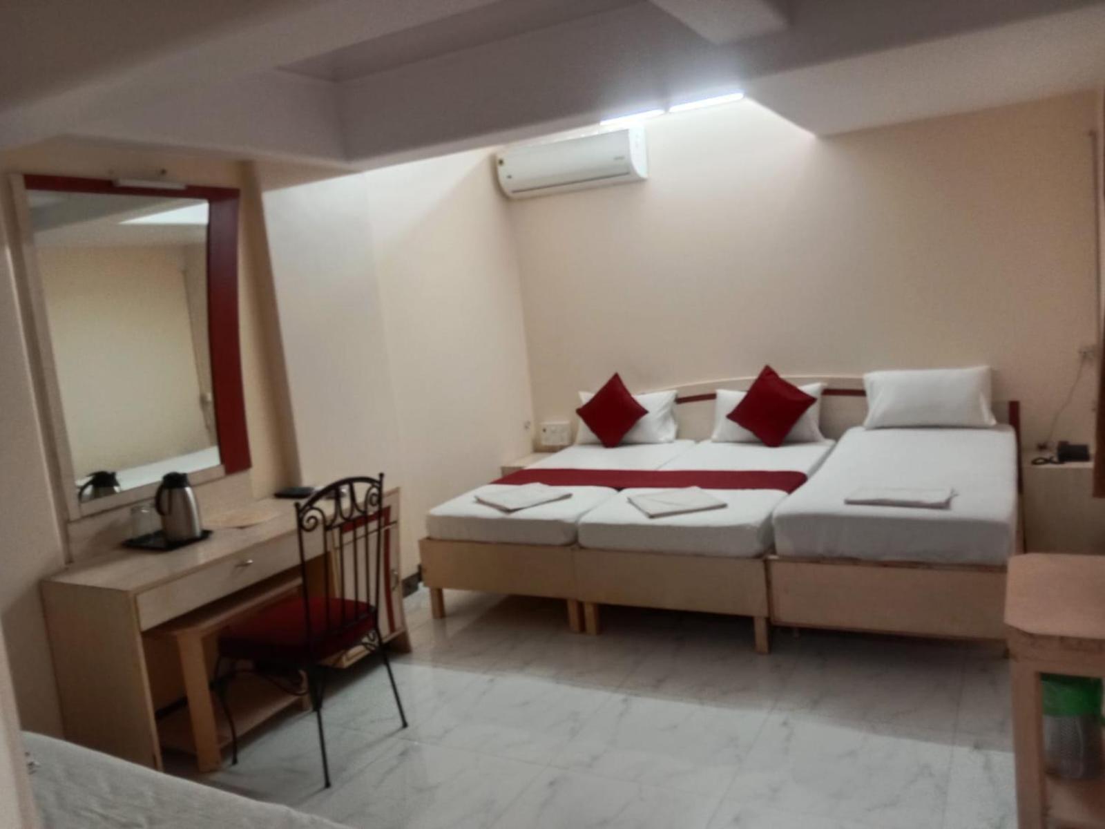 Saigal Guest House Mumbai Ngoại thất bức ảnh